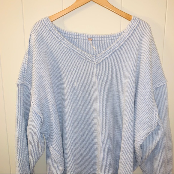 Free people Easy V sweatshirt Light Blue - Picture 2 of 6